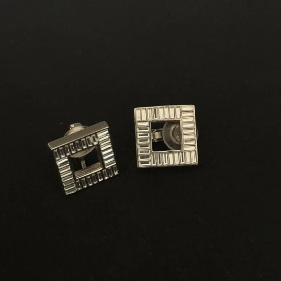 Saint Laurent square diamond ear clips - Picture 3 of 4